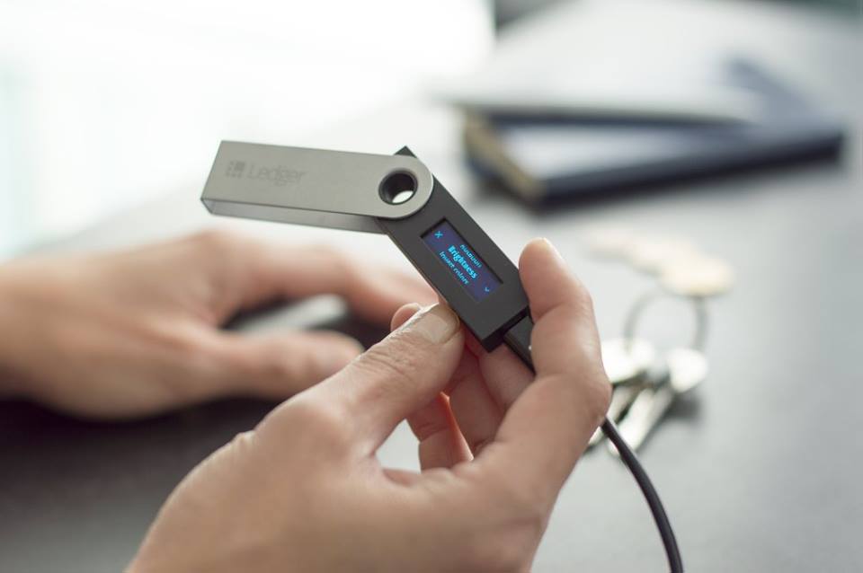 Ledger Nano S Crypto Wallet